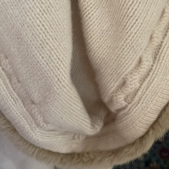 Carole Little Petite 22”bust 21” length petite hooded 💯 %LAMB’SWOOL - Picture 7 of 10